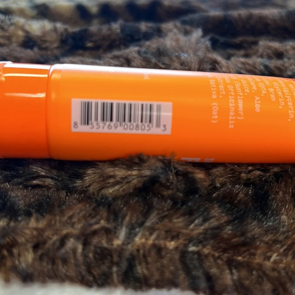 *NWOT* Sweat Absorbing Face Lotion - Picture 7 of 7